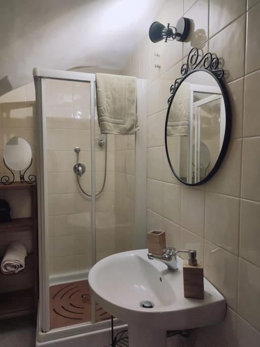 Appartamento Casa Marcellino - Centro Storico Genova Esterno foto